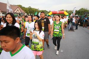 BIB: 2488
                            <button type="button" onclick="openModal(3530938)" class="btn btn-primary btn-sm float-right btn-popup" data-toggle="modal" data-target=".modal-high-quality">
                        <i class="fas fa-shopping-cart"></i> Add to Cart
                    </button>
                                            <button type="button" onclick="isThisMe(3530938, true)" class="btn btn-success btn-sm float-right btn-popup btn-isme hidden" data-toggle="tooltip" data-placement="bottom" title="นี่คือรูปของคุณใช่ไหม คลิกที่นี่เพื่อเอาเข้าอัลบั้ม">
                        <i class="fas fa-plus"></i> Add to album
                    </button>
                    <button type="button" onclick="isThisMe(3530938, false)" class="btn btn-warning btn-sm float-right btn-popup btn-isnotme hidden">
                        <i class="fas fa-ban"></i> Remove from album
                    </button>